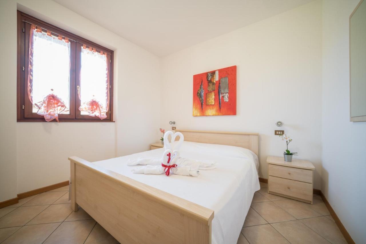 Gardappartamenti Cascinale Pool Desenzano del Garda Extérieur photo