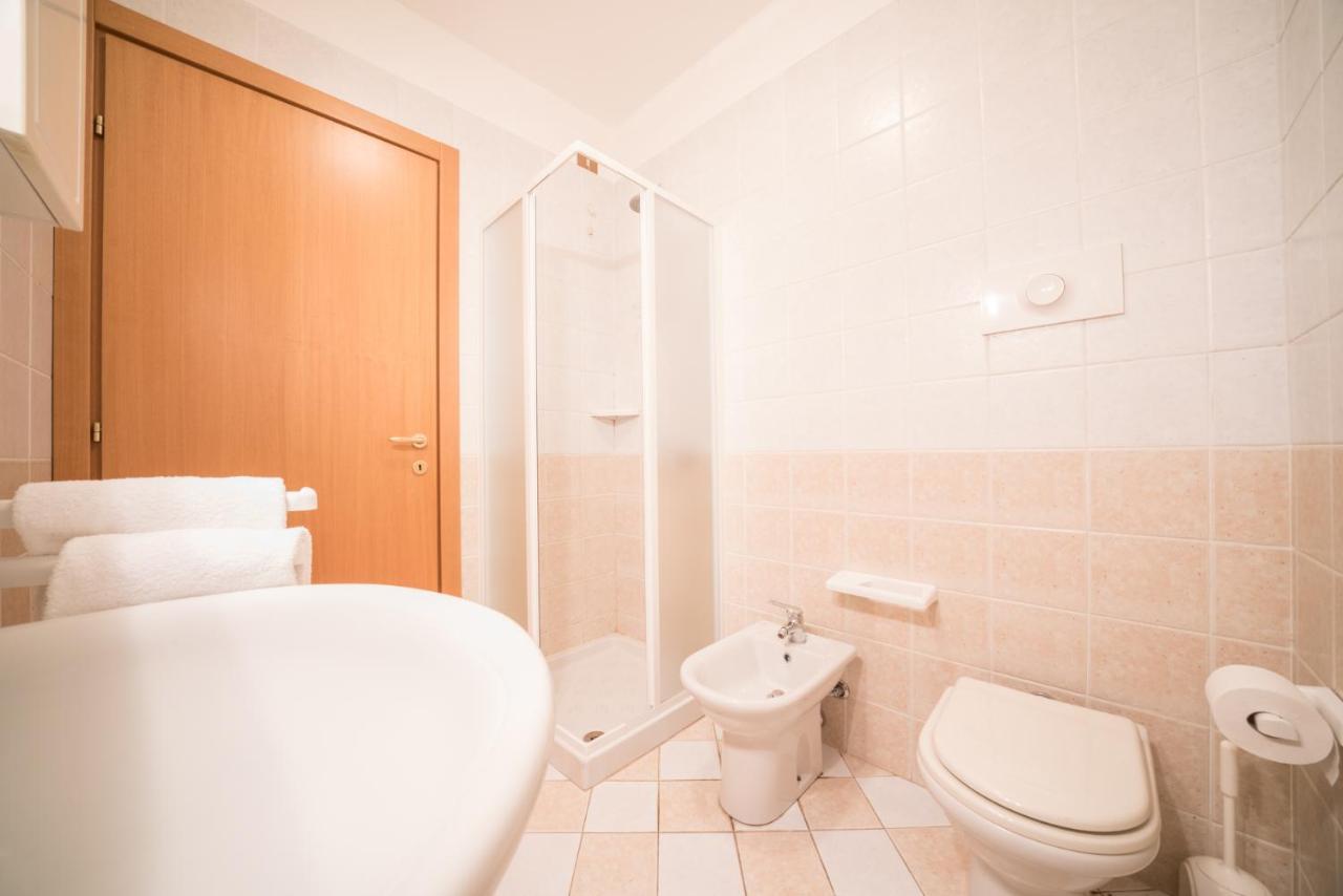 Gardappartamenti Cascinale Pool Desenzano del Garda Extérieur photo